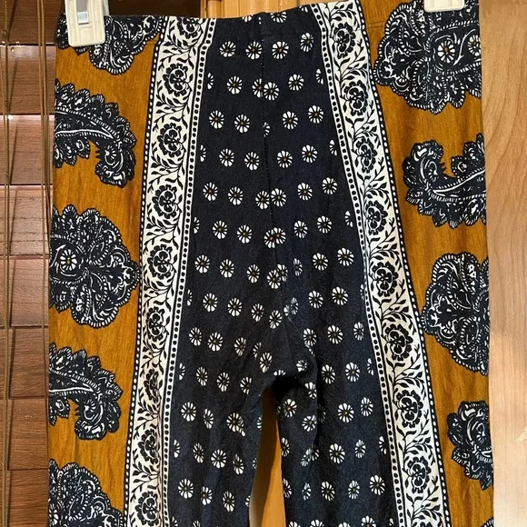 S Novella Royale Janis Bell Bottoms in Navy Daisy - Picture 5 of 10